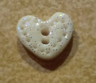 Stoney Creek, Buttons, Glitter Heart, White, Extra Small, SB599WHXS